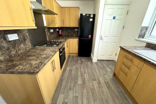 SOLD STC – 5-BEDROOM HMO PROPERTY – 119 Oxford Street, Swansea SA1 3JW