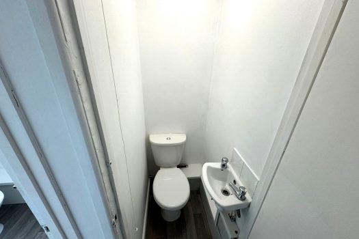 SOLD STC – 5-BEDROOM HMO PROPERTY – 119 Oxford Street, Swansea SA1 3JW