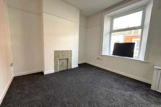 SOLD STC – 5-BEDROOM HMO PROPERTY – 119 Oxford Street, Swansea SA1 3JW