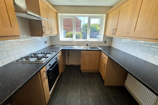 For Sale 3 Bedrom semi detached property Clos ty Gwyn , Gowerton Swansea SA4 3GF