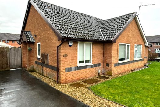 To Let – 2 Bedroom Semi Detached Bungalow Ffordd Beck, Gowerton, Swansea SA4 3GE