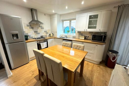 To Let – 2 Bedroom Semi Detached Bungalow Ffordd Beck, Gowerton, Swansea SA4 3GE