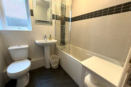 To Let – 2 Bedroom Semi Detached Bungalow Ffordd Beck, Gowerton, Swansea SA4 3GE