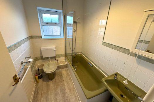 TO LET – 2 Bedroom, Terrace Green Street, Morriston SA6 8DE