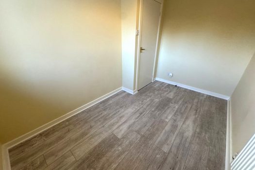 TO LET – 2 Bedroom, Terrace Green Street, Morriston SA6 8DE