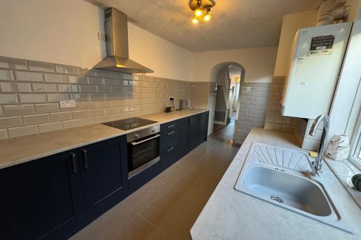 FOR SALE – 3 Bedroom Terrace – 10 Bryn Terrace , Gorseinon , Swansea SA4 4DE