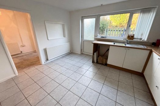 FOR SALE – 3 Bedroom Terrace – 67 Sterry Road ,Gowerton ,Swansea SA4 3BN