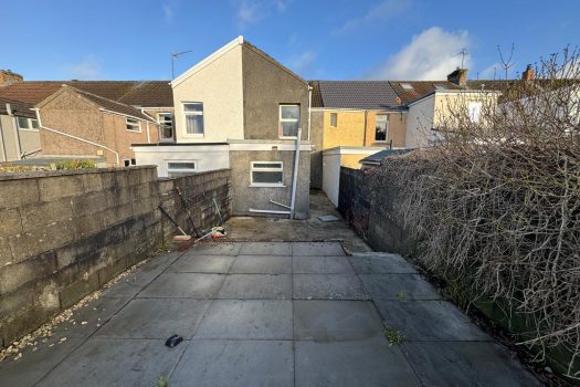 FOR SALE – 3 Bedroom Terrace – 10 Bryn Terrace , Gorseinon , Swansea SA4 4DE