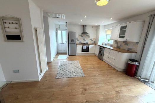 To Let – 2 Bedroom Semi Detached Bungalow Ffordd Beck, Gowerton, Swansea SA4 3GE