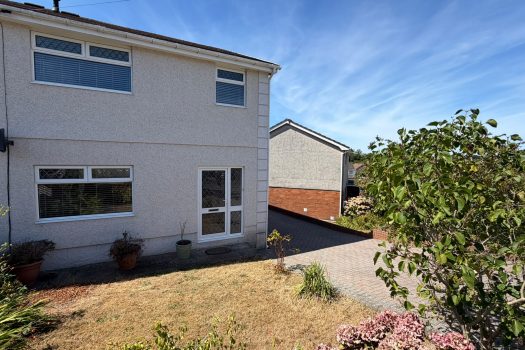 3 Bedroom Semi-Detached House To Rent – Heol Ceri, Waunarlwydd, Swansea, SA5 4QU